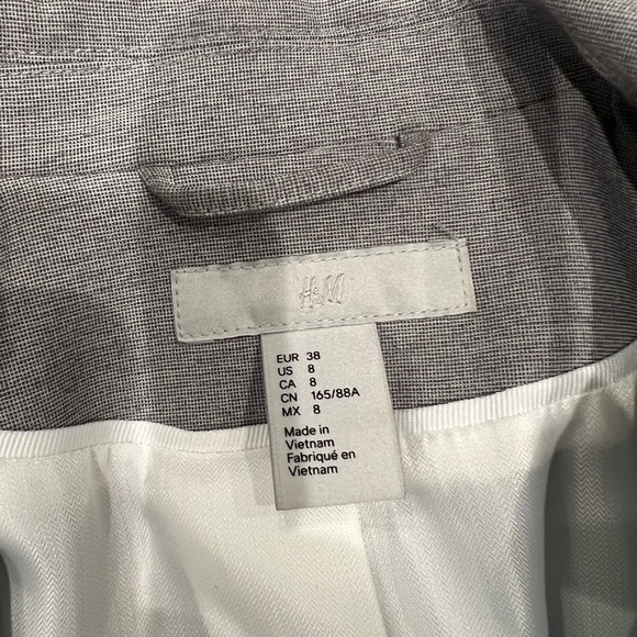 H&M - women’s suit jacket - Grey - Size 8 - Picture 3 of 5